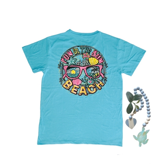 Women's Sunshine Raised Beach Girl Beach Sun Graphic Tee - Picture 3 of 3